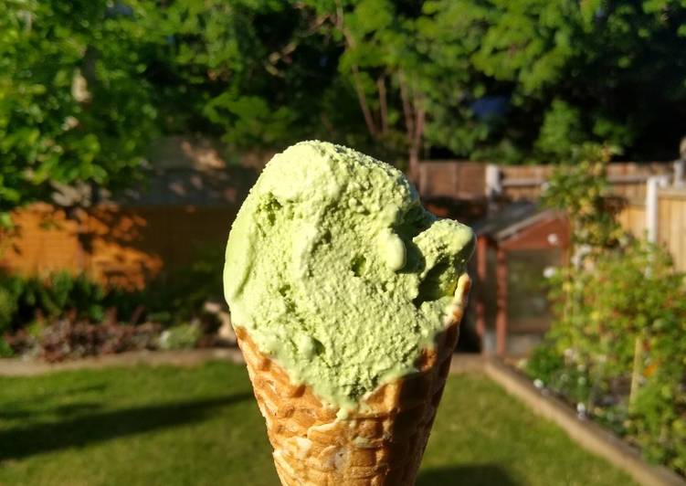 Uji matcha Ice cream