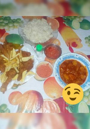 صورة لوصفة رز ابيض و حمريه(بطاط بالحمر) ودجاج مقلي