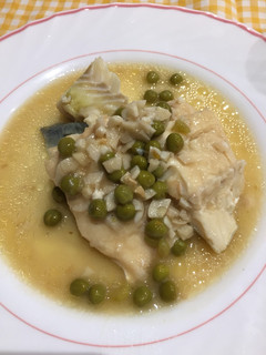 Una foto de Bacalao en salsa de ajo, vino blanco y limón