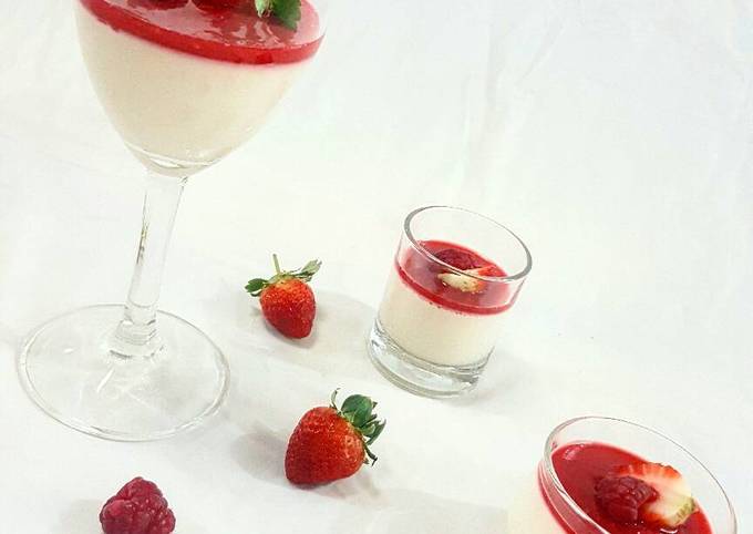 Mix Berries Pannacotta