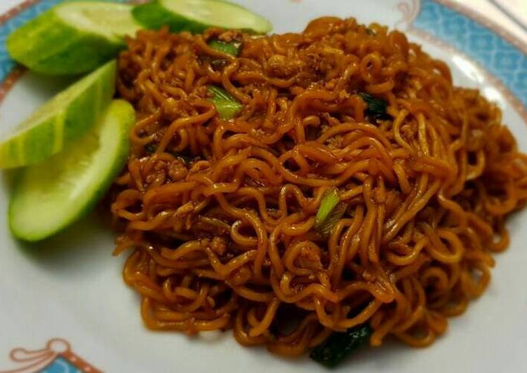 Langkah Mudah untuk Menyiapkan Mie goreng jawa, Menggugah Selera