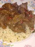 Gulash con pasta riso