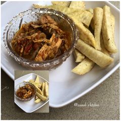 A picture of Fried yam & shredded chicken soup🍽.