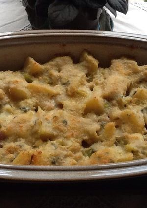 Una foto de Coliflor y papas horneadas