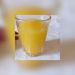 A picture of Homemade juice.