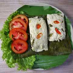 A picture of Pepes Tahu Jamur Kemangi.