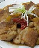 Thịt kho thơm (dứa)