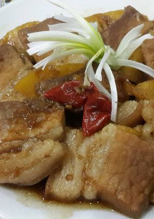 Hình của món Thịt kho thơm (dứa).