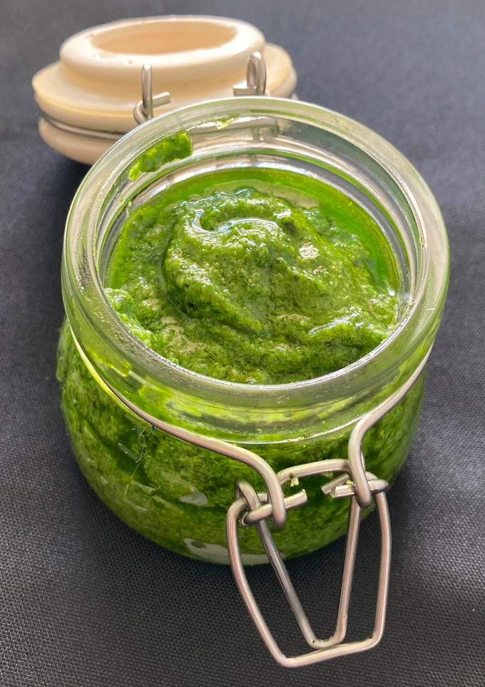 Una foto de Salsa de pesto