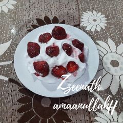 A picture of Strawberries and Cream.
