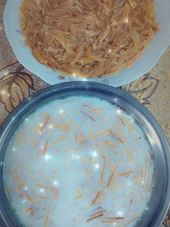 صورة لوصفة شعيرية باللبن والكريم شانتيه🌹❤️🥣🥛