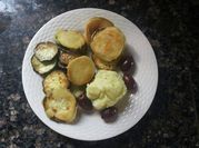 A picture of potato chips and sauce
