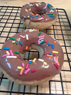 A picture of Nutella Glazed Baked Donuts.