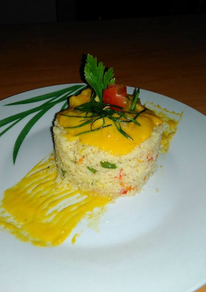 Una foto de Cuscus de vegetales con pollo en salsa de mangos