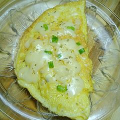 A picture of Fluffy cheese Omelette.