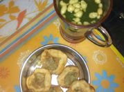 A picture of mint leaves pudina