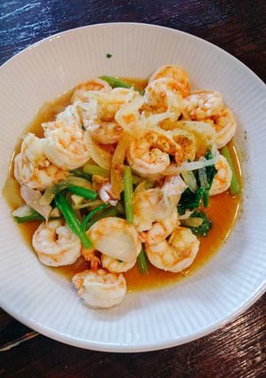รูปของ กุ้งผัดกระเทียม