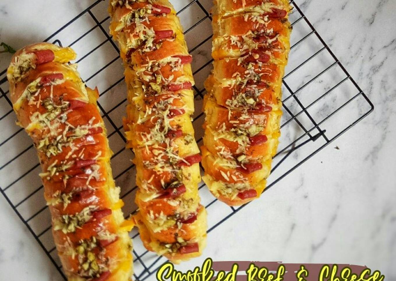 Smokeed Beef And Cheese Hasselback Garlic Bread