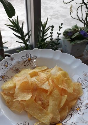 عکسی از دستور °•چیپس خونگی•°