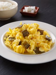 【家樂福廚房】剝皮辣椒炒蛋 的食譜成品照片