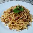 Fettuccine aglio e olio with cornet