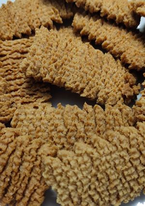 आटा बिस्कुट (Aata Biscuit recipe in Hindi) रेसिपी मुख्य फोटो