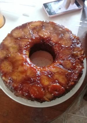 Una foto de Tarta con banana y pera