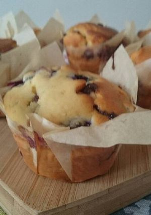 A picture of Bluechocberrychip Muffins.