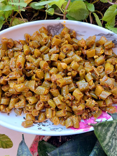 मसालेदार फ्रेंच बीन्स की सब्जी (Masaledar french beans ki sabzi recipe in Hindi) रेसिपी मुख्य फोटो