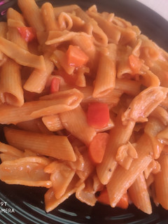 Una foto de Macarrones con verduras