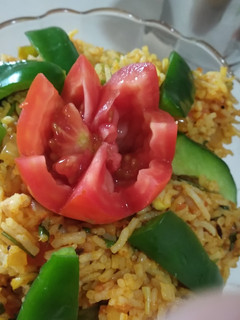 ટોમેટો પુલાવ(Tomato Pulav Recipe in Gujarati) રેસીપી મુખ્ય ફોટો
