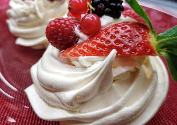 Mini Pavlova