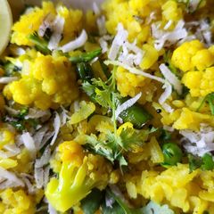 A picture of Cauliflower poha.