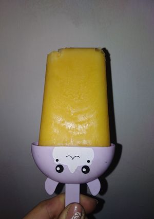 Una foto de Helado de Chirimoya Alegre