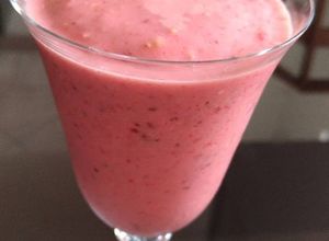 Foto de Milk Shake saudável de Morango