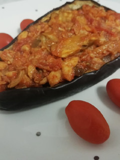 Una foto de Berenjena rellena de bacalao