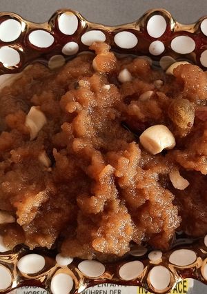 A picture of Rajgira aata halwa /sheera.