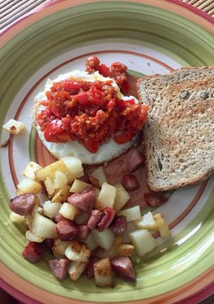 Una foto de Pisto de tomate y pimentón