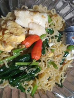 Foto resep Mie goreng nyemek ala saya (Indomie)