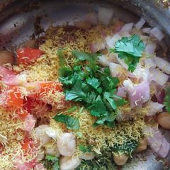 A picture of Chhole chana chaat.