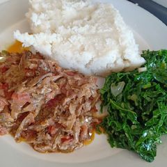 A picture of Omena cooked with milk.