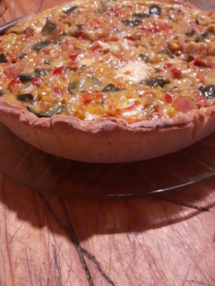 Una foto de Tarta de verduras muy fácil de hacer, con masa casera
