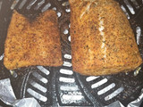 Peixe na Air Fryer com ervas aromáticas