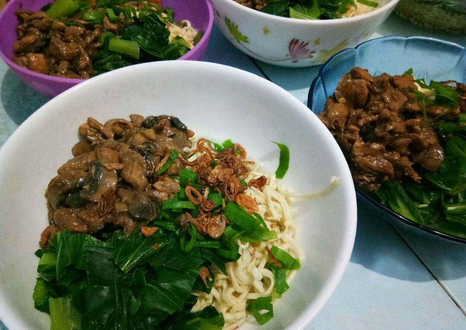 Resep Mie Ayam Jamur oleh raraonn Cookpad