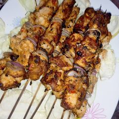 A picture of Shishh touk.