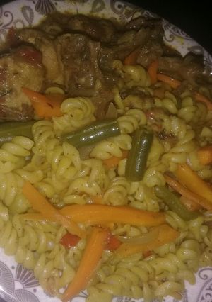 A picture of StIr FrY mAc WiTh ChiIcKeN sOuP.