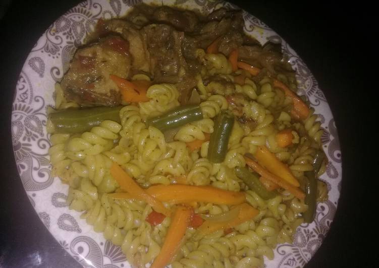 Saturday Fresh StIr FrY mAc WiTh ChiIcKeN sOuP