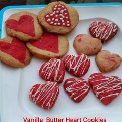 A picture of Vanilla Heart Shape Cookies.