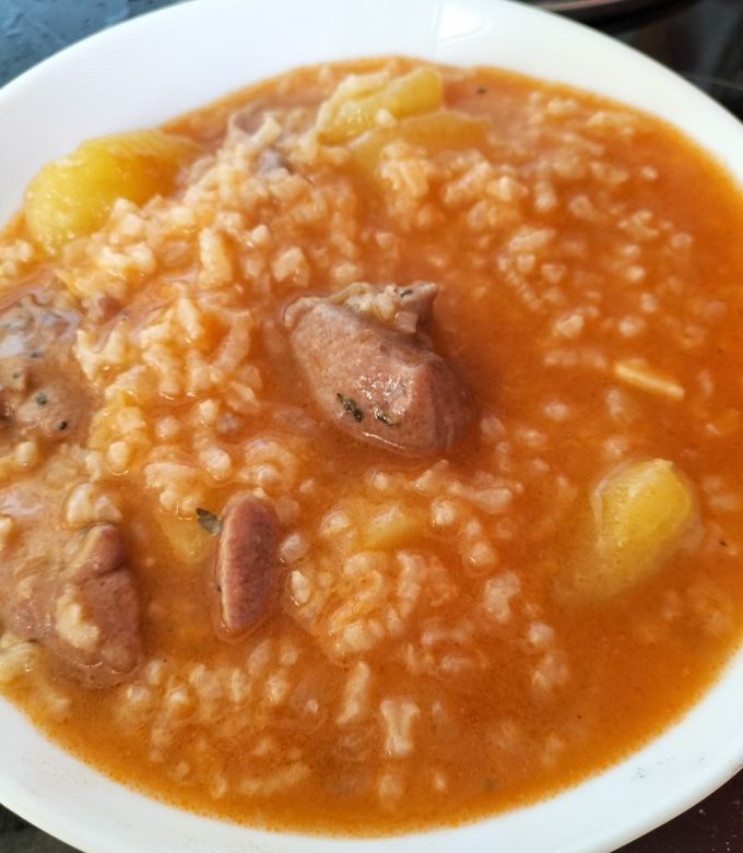 Chuleta de Pavo Guisada con Arroz Blanco