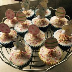 A picture of Gluten Free Cupcakes.
